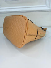 GUCCI MICROGUSSISSIMA MINI DOME BAG IN TAN