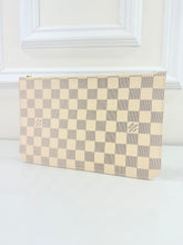 LOUIS VUITTON NEVERFULL POUCH AZUR