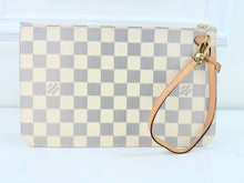 LOUIS VUITTON NEVERFULL POUCH AZUR
