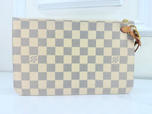 LOUIS VUITTON NEVERFULL POUCH AZUR