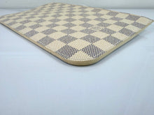 LOUIS VUITTON NEVERFULL POUCH AZUR