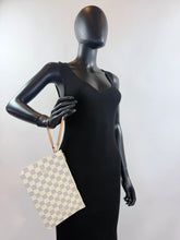 LOUIS VUITTON NEVERFULL POUCH AZUR
