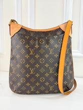 LOUIS VUITTON ODEON MM MONOGRAM