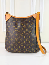 LOUIS VUITTON ODEON MM MONOGRAM