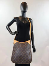 LOUIS VUITTON ODEON MM MONOGRAM