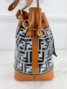 FENDI TPU FF VITELLO BUCKET BAG (LARGE)