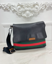 GUCCI SIGNATURE WEB MESSENGER (LARGE)