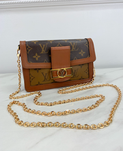 LOUIS VUITTON REVERSE DAUPHINE BUM BAG / CROSSBODY