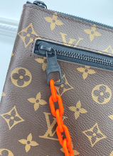 LOUIS VUITTON SOLAR RAY A4 POUCH (LIMITED EDITION)