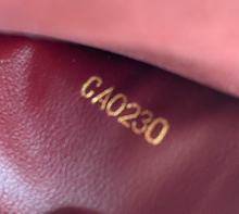 LOUIS VUITTON VAVIN CHAIN WALLET DE