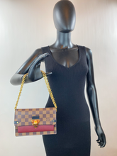 LOUIS VUITTON VAVIN CHAIN WALLET DE