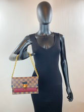 LOUIS VUITTON VAVIN CHAIN WALLET DE