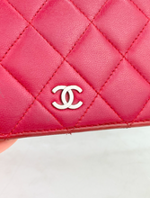 CHANEL WALLET QUILTED FLAP WALLET (RED/PINK)