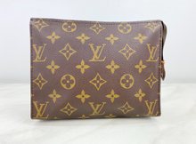 LOUIS VUITTON TOILETRY 19 + CROSSBODY CASE