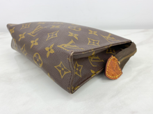 LOUIS VUITTON TOILETRY 19 + CROSSBODY CASE