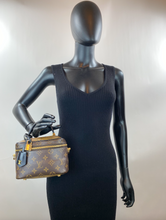 LOUIS VUITTON REVERSE MONOGRAM VANITY PM