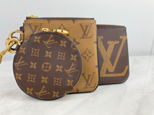 LOUIS VUITTON GIANT REVERSE MINI MONOGRAM TRIO POUCH