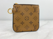 LOUIS VUITTON GIANT REVERSE MINI MONOGRAM TRIO POUCH