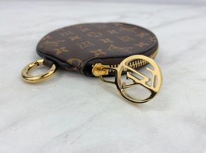 LOUIS VUITTON GIANT REVERSE MINI MONOGRAM TRIO POUCH