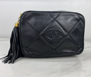 CHANEL VINTAGE CAMERA BAG (LAMBSKIN)