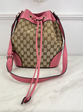 GUCCI GG BUCKET BAG (PINK)