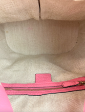 GUCCI GG BUCKET BAG (PINK)