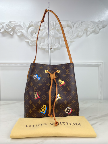 LOUIS VUITTON MONOGRAM LOVE LOCK NEONOE LIMITED EDITION