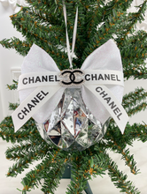 CC LARGE SILVER ORNAMENT