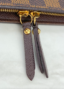 LOUIS VUITTON WALLET DE INSOLITE / WRISTLET