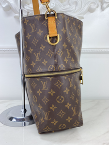 LOUIS VUITTON MELIE HOBO MONO