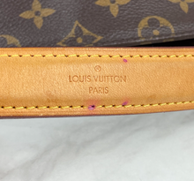 LOUIS VUITTON MELIE HOBO MONO