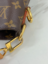 LOUIS VUITTON MELIE HOBO MONO