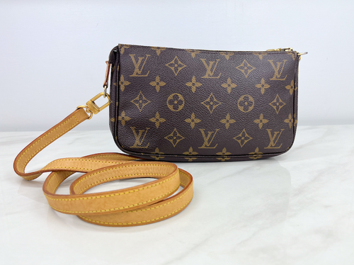 LOUIS VUITTON POCHETTE ACCESSORIES / CROSSBODY