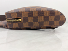 LOUIS VUITTON GERONIMOS WAIST BAG
