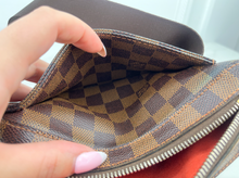 LOUIS VUITTON GERONIMOS WAIST BAG