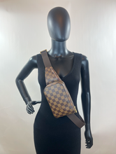 LOUIS VUITTON GERONIMOS WAIST BAG