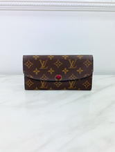 LOUIS VUITTON WALLET EMILIE (FUCHSIA)