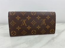 LOUIS VUITTON WALLET EMILIE (FUCHSIA)