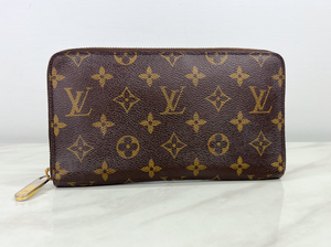 LOUIS VUITTON WALLET ZIPPY ORGANIZER