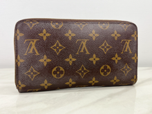 LOUIS VUITTON WALLET ZIPPY ORGANIZER