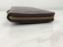 LOUIS VUITTON WALLET ZIPPY ORGANIZER