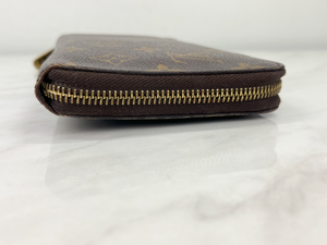 LOUIS VUITTON WALLET ZIPPY ORGANIZER