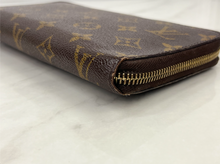 LOUIS VUITTON WALLET ZIPPY ORGANIZER