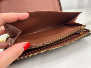 LOUIS VUITTON WALLET ZIPPY ORGANIZER