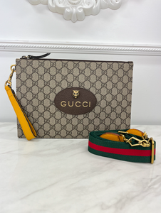 GUCCI GG SUPREME MONOGRAM NEO VINTAGE ZIP WRISTLET POUCH