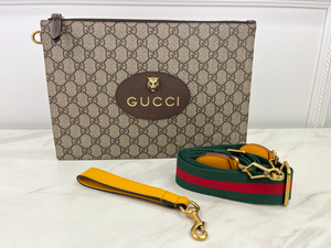 GUCCI GG SUPREME MONOGRAM NEO VINTAGE ZIP WRISTLET POUCH