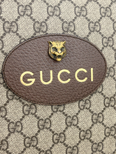 GUCCI GG SUPREME MONOGRAM NEO VINTAGE ZIP WRISTLET POUCH