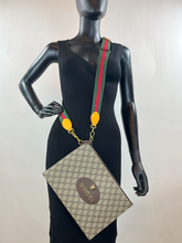 GUCCI GG SUPREME MONOGRAM NEO VINTAGE ZIP WRISTLET POUCH