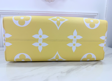 LOUIS VUITTON ON THE GO GM "BY THE POOL" LIMITED EDITION