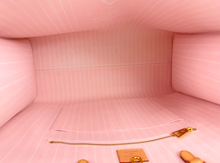 LOUIS VUITTON ON THE GO GM "BY THE POOL" LIMITED EDITION